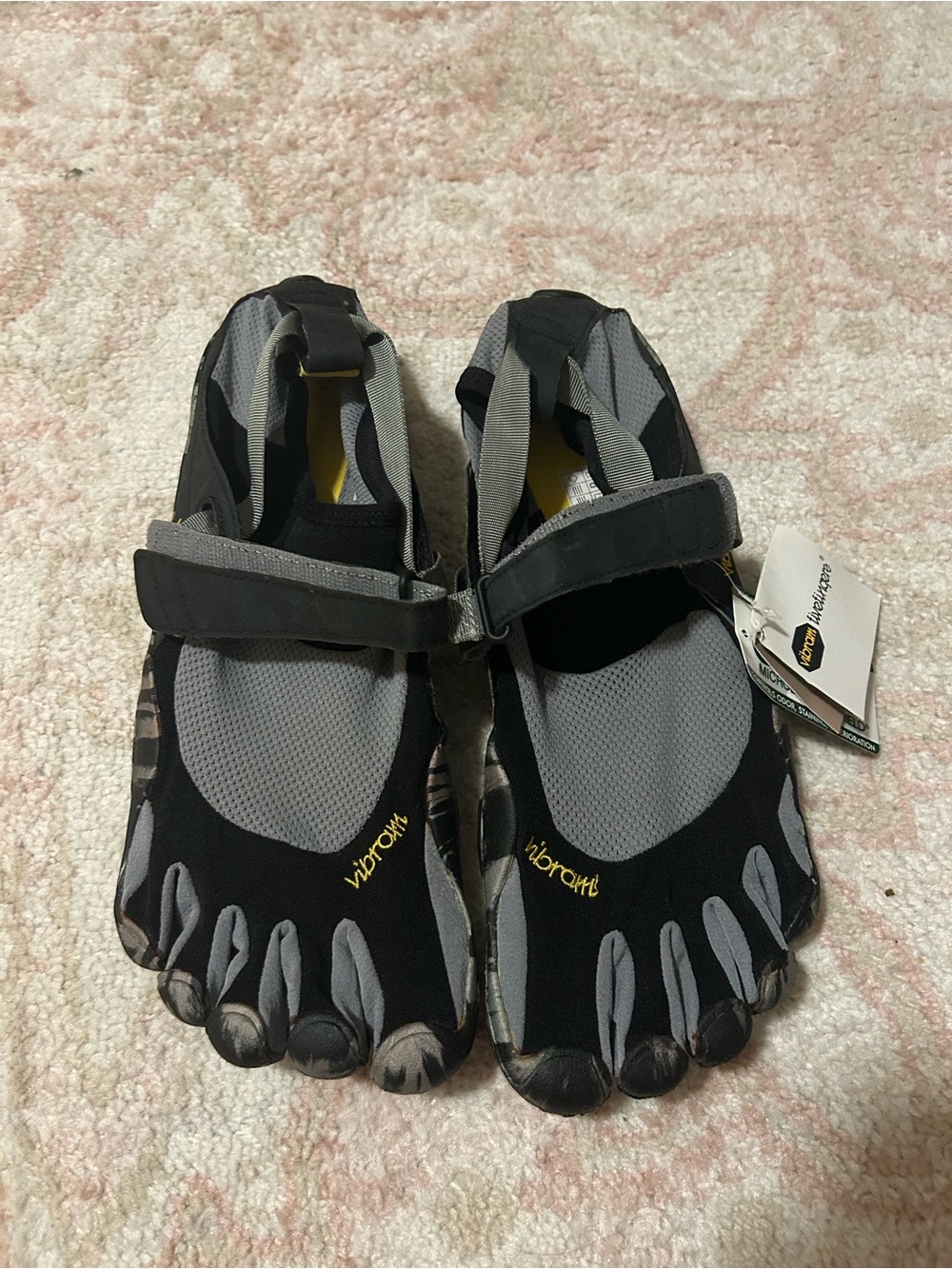 Vibram FiveFingers Black and Gray Minimalist Toe Shoes